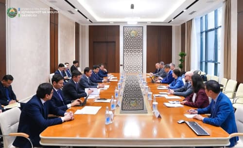 Cooperation directions discussed with Zou Jiayi, President of the Asian Infrastructure Investment Bank