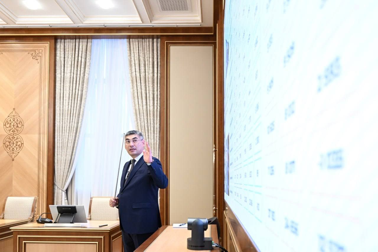 Further tasks in the sphere of urbanization and housing construction considered