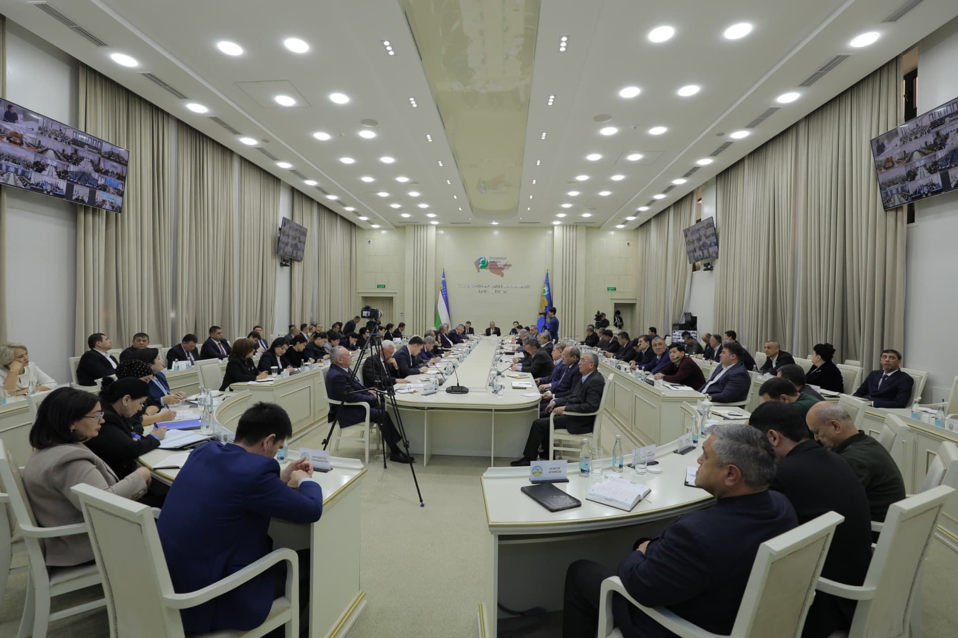 O‘zbekiston kasaba uyushmalari Federatsiyasida “Ayollar daftari”ning 7-bosqichiga tayyorgarlik masalalari muhokama qilindi