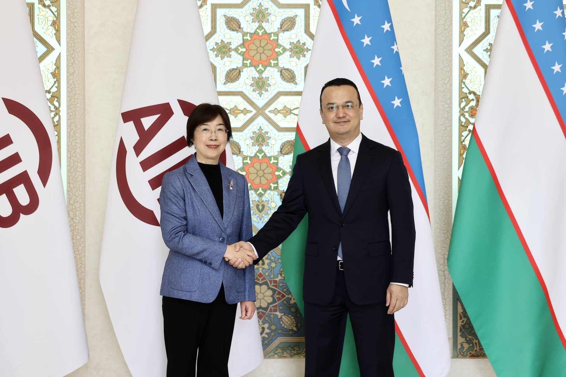 Cooperation between Uzbekistan and AIIB, as well as discussion of investments and promising projects