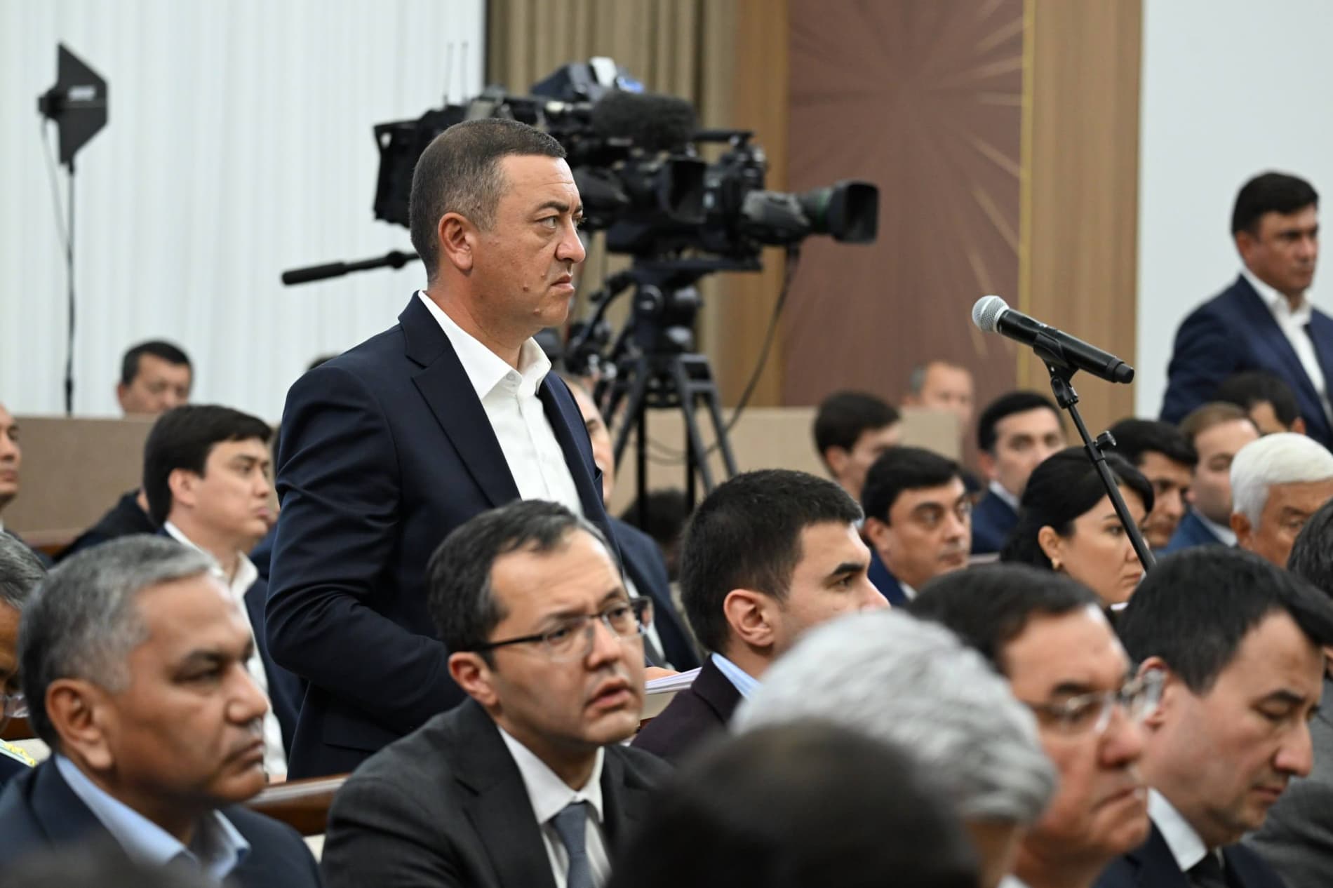 Discussions covered the development of Tashkent and Sergeli district, along with creating a safe environment in mahallas