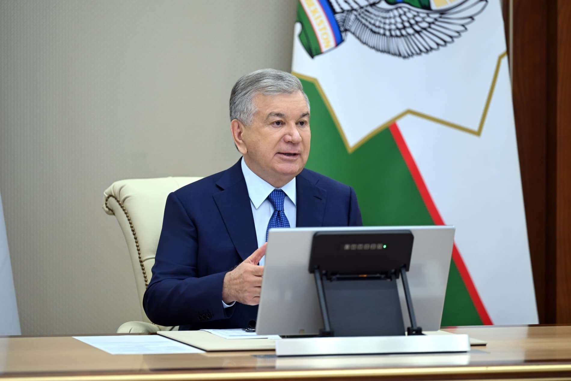 President reviews proposals for pension system reform